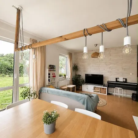 Family With Garden Apartment *